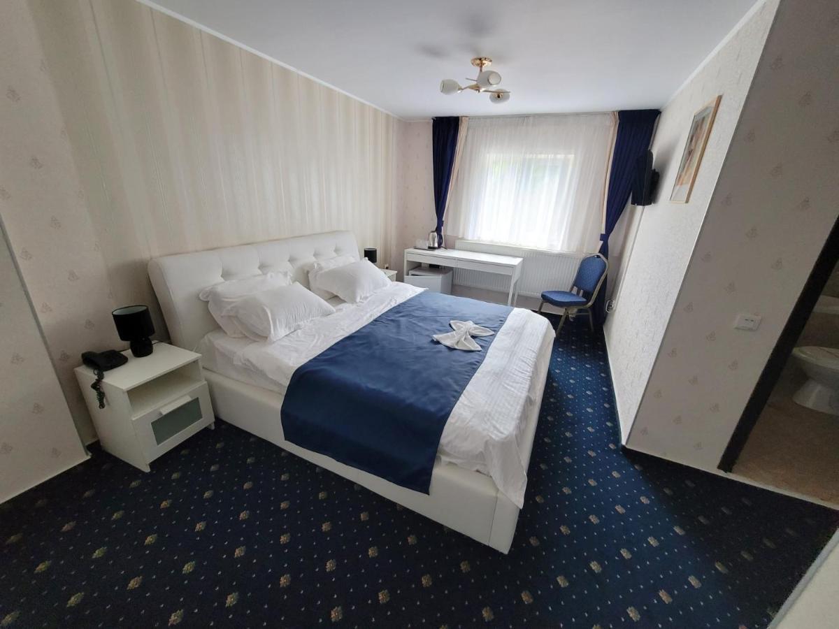 Hotel Green Palace Sinaia Esterno foto