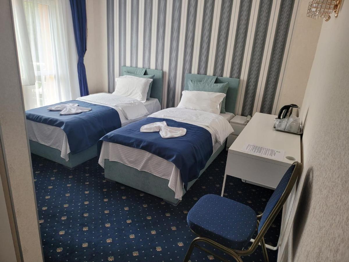 Hotel Green Palace Sinaia Esterno foto