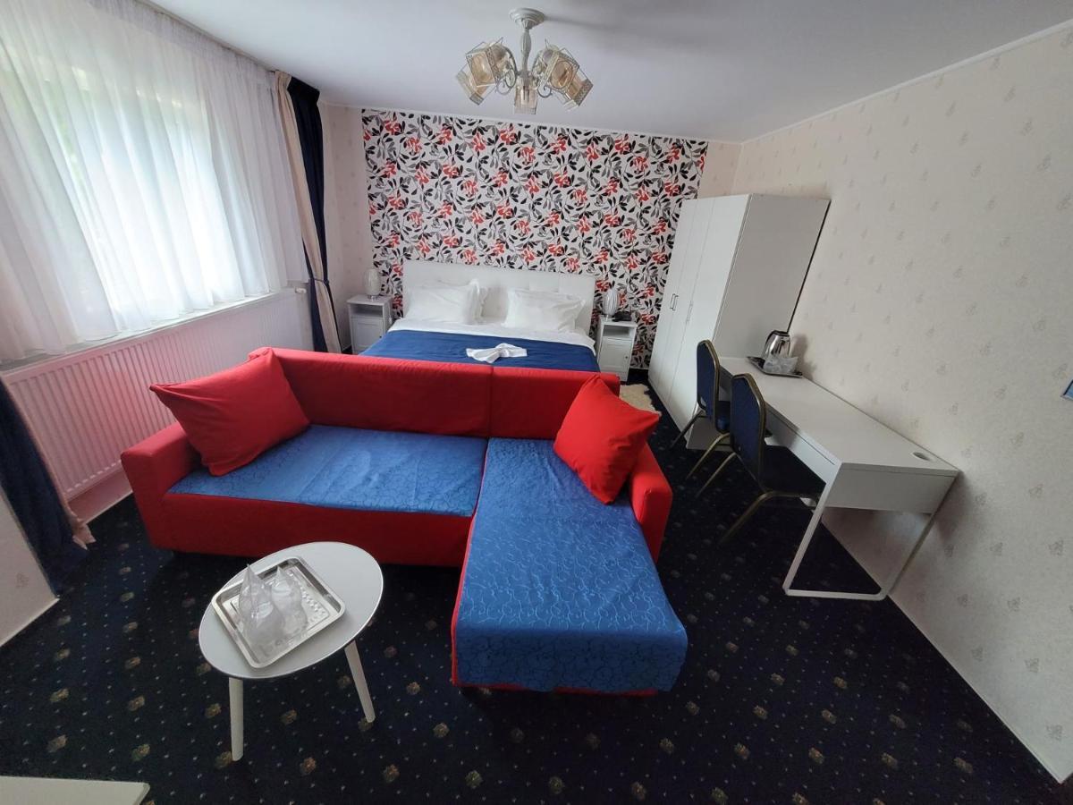 Hotel Green Palace Sinaia Esterno foto